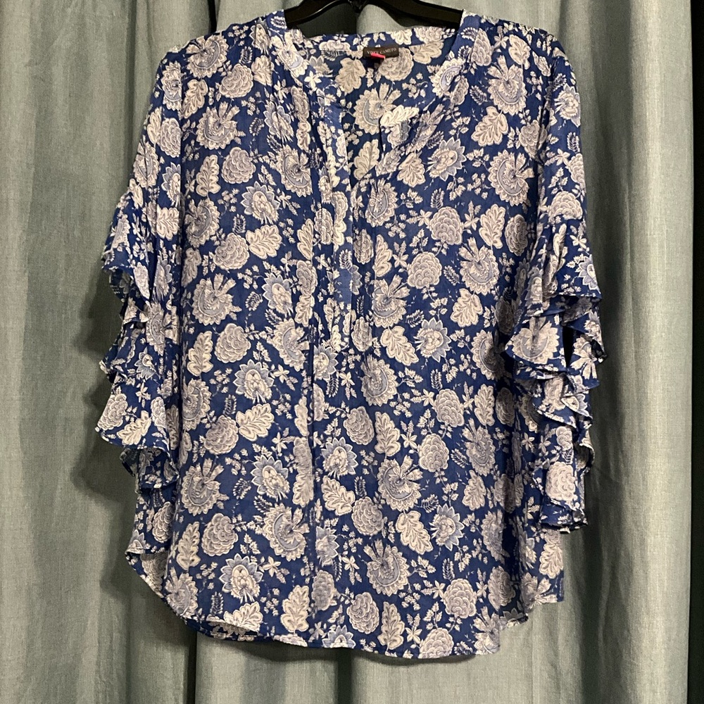 Vince Camuto Women’s Plus Floral Blue Blouse